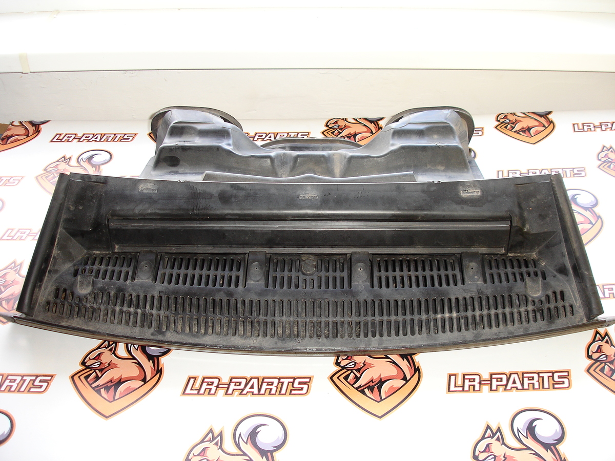 LR023059 Used RANGE ROVER L322 interior filter housing 2002-2013